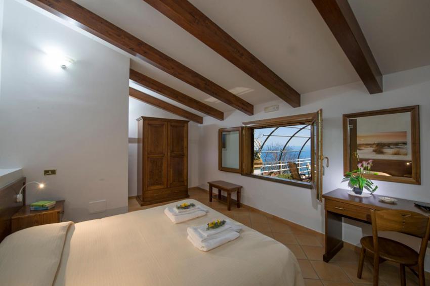 Il Nespolo Bed & Breakfast