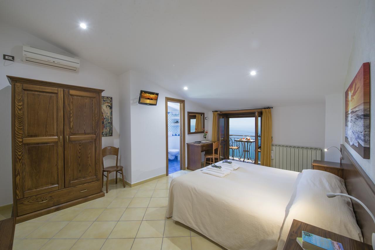 Bed & Breakfast Il Nespolo Furore